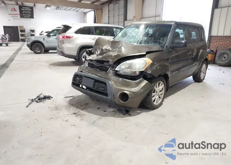 2013 Kia Soul + z USA, uszkodzony, nr VIN KNDJT2A67D7574697